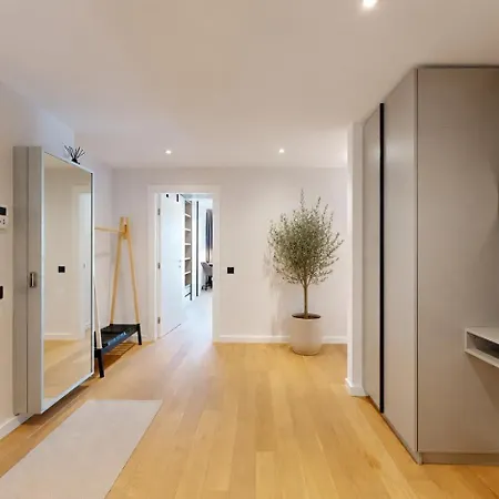 Scandinavian Prestige 2br Apartment *